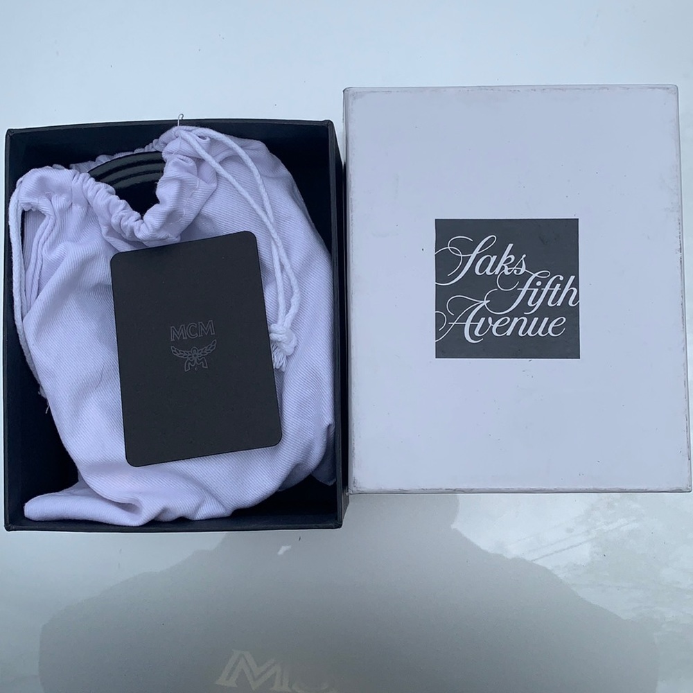 Mcm white belt size 38 (reversible)